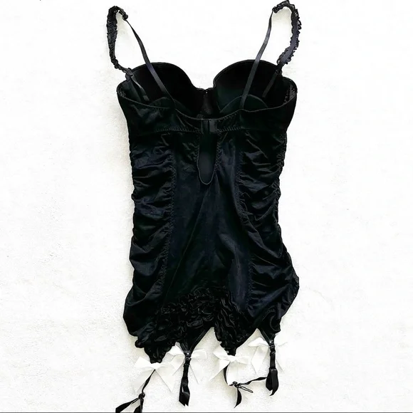 VICTORIA’S SECRET Black Sexy Little Things 36B Ruffles Lingerie w/ Garter - Picture 2 of 8